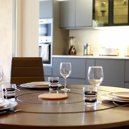 Apartment T4 Centre-ville, A 5 Min A Pied *