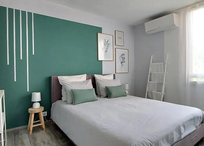 T4 Centre-ville, A 5 Min A Pied Apartment *